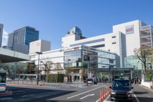 川崎駅前の街並み